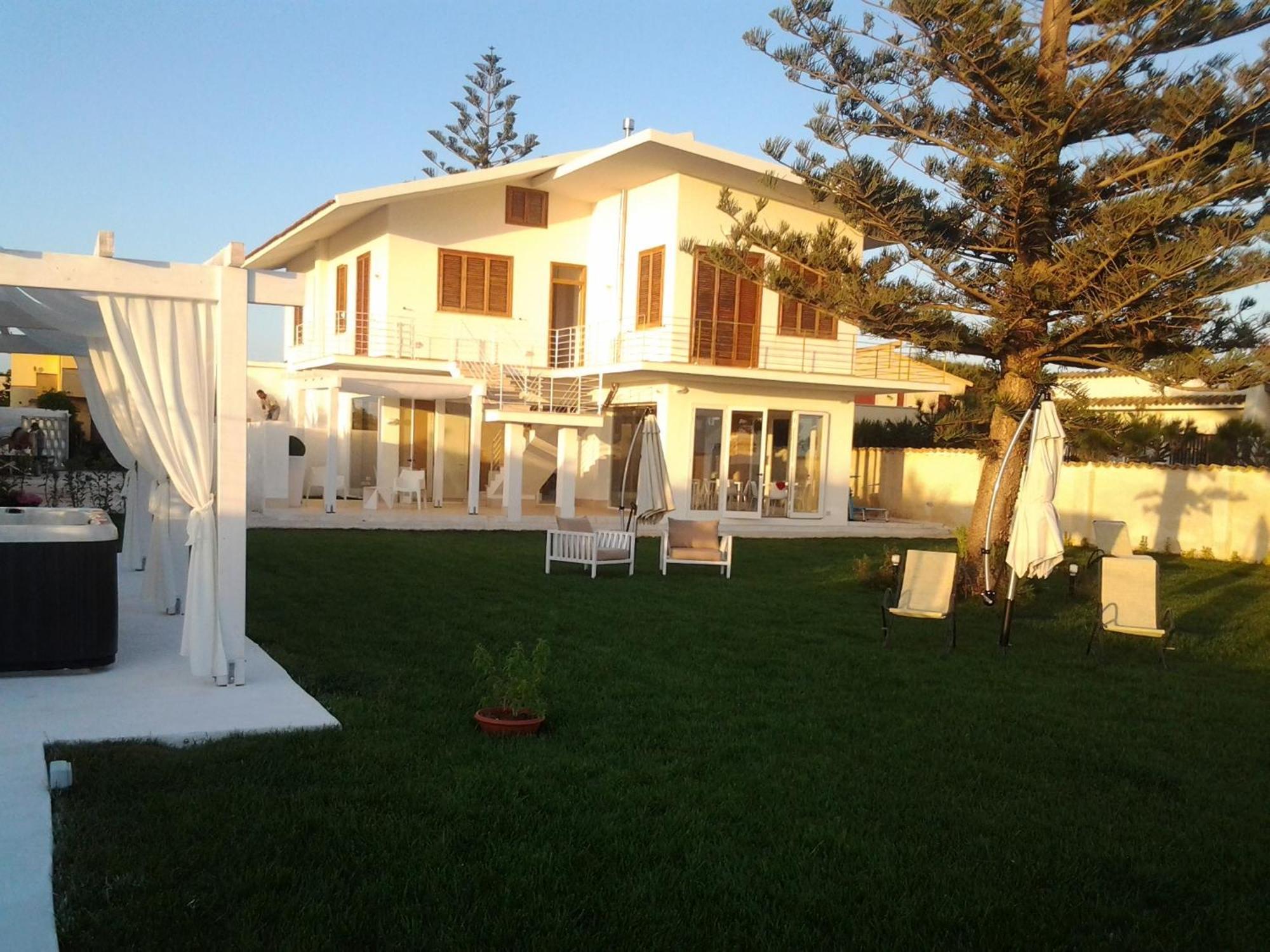 Suitebeach B&B And Resort Марсала Екстериор снимка